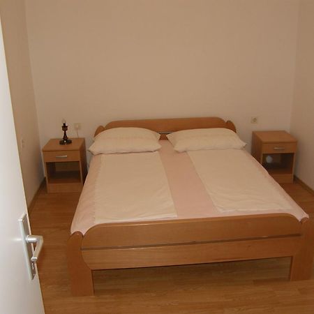 Apartment Tea Макарска Экстерьер фото